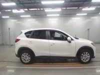 Mazda CX-5 лот № 30044 оценка R  с аукциона в Японии 2