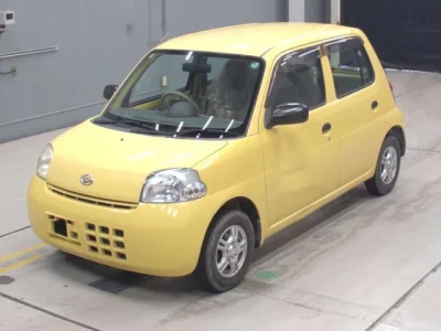 Daihatsu Esse