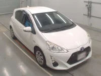 Toyota AQUA лот № 30055 оценка 4.5  с аукциона в Японии 4