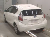 Toyota AQUA лот № 30055 оценка 4.5  с аукциона в Японии 5