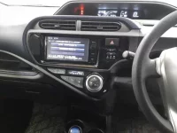 Toyota AQUA лот № 30055 оценка 4.5  с аукциона в Японии 8