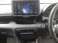 Toyota YARIS лот № 30058 оценка RA  с аукциона в Японии 8