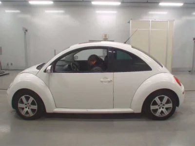 Volkswagen NEW BEETLE