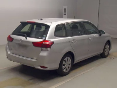 Toyota COROLLA FIELDER  с аукциона в Японии