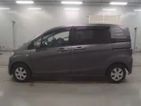Honda FREED лот № 30067 оценка 3.5  с аукциона в Японии 3