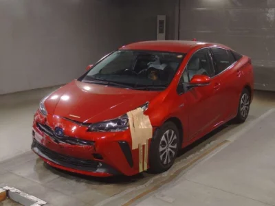 Toyota Prius  с аукциона в Японии