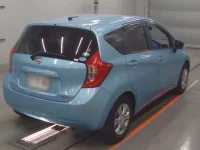 Nissan NOTE лот № 30079 оценка 4  с аукциона в Японии 1