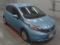 Nissan NOTE лот № 30079 оценка 4  с аукциона в Японии 4