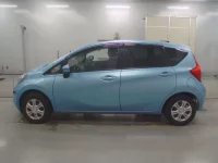 Nissan NOTE лот № 30079 оценка 4  с аукциона в Японии 3