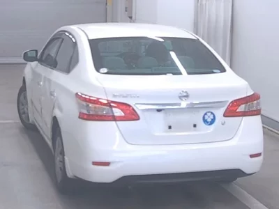 Nissan SYLPHY  с аукциона в Японии