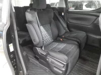 Toyota VELLFIRE лот № 30083 оценка 3  с аукциона в Японии 9