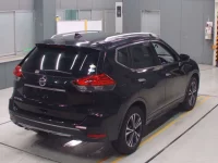 Nissan X-TRAIL лот № 30018 оценка 3.5  с аукциона в Японии 1