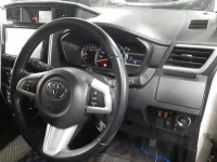 Toyota ROOMY лот № 30090 оценка 4  с аукциона в Японии 6