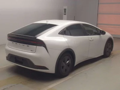 Toyota Prius  с аукциона в Японии
