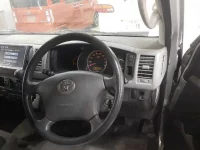 Toyota HIACE VAN лот № 30098 оценка 3  с аукциона в Японии 6