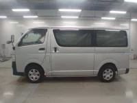 Toyota HIACE VAN лот № 30098 оценка 3  с аукциона в Японии 3