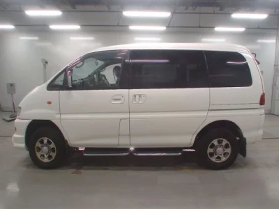 Mitsubishi DELICA