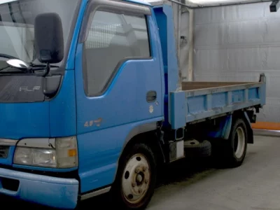 Isuzu ELF