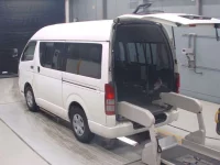 Toyota HIACE VAN лот № 30033 оценка 3.5  с аукциона в Японии 5