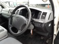 Toyota HIACE VAN лот № 30033 оценка 3.5  с аукциона в Японии 6