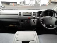 Toyota HIACE VAN лот № 30033 оценка 3.5  с аукциона в Японии 8