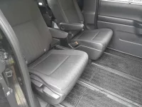 Toyota VOXY лот № 30031 оценка 4  с аукциона в Японии 9