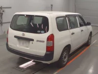 Toyota SUCCEED лот № 10453 оценка 3.5  с аукциона в Японии 1