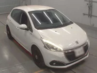 Peugeot 208 лот № 38049 оценка 4  с аукциона в Японии 4