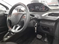 Peugeot 208 лот № 38049 оценка 4  с аукциона в Японии 6