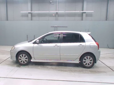 Toyota COROLLA RUNX  с аукциона в Японии