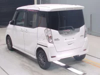 Nissan DAYZ ROOX лот № 30042 оценка 4.5  с аукциона в Японии 5