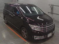 Nissan ELGRAND лот № 30109 оценка 4  с аукциона в Японии 4
