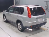 Nissan X-TRAIL лот № 30040 оценка 3.5  с аукциона в Японии 5