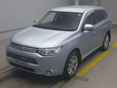 Mitsubishi OUTLANDER PHEV