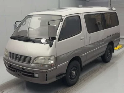 Toyota HIACE  с аукциона в Японии