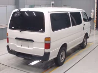 Toyota HIACE VAN лот № 30045 оценка 3.5  с аукциона в Японии 1