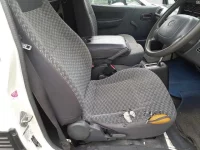 Toyota HIACE VAN лот № 30045 оценка 3.5  с аукциона в Японии 7