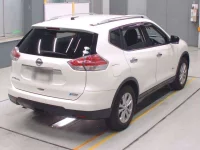 Nissan X-TRAIL лот № 30046 оценка 3.5  с аукциона в Японии 1