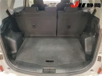 Toyota RACTIS лот № 3023 оценка 3.5  с аукциона в Японии 8