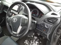 Toyota VOXY лот № 3025 оценка 3  с аукциона в Японии 6
