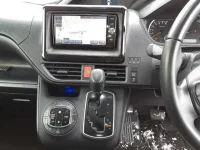 Toyota VOXY лот № 3025 оценка 3  с аукциона в Японии 8