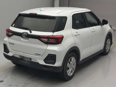 Toyota RAIZE  с аукциона в Японии