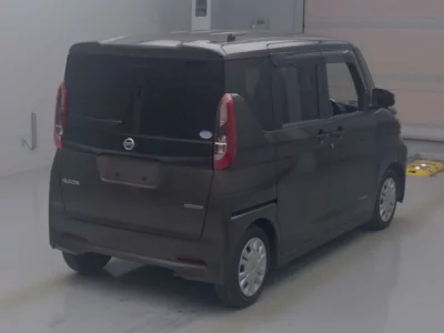 Nissan ROOX  с аукциона в Японии
