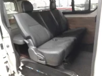 Toyota HIACE VAN лот № 30120 оценка 4  с аукциона в Японии 9