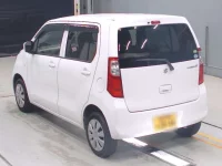 Suzuki WAGON R лот № 30052 оценка 4.5  с аукциона в Японии 5