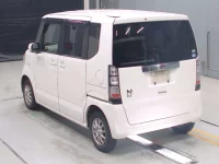 Honda N BOX лот № 30054 оценка 4  с аукциона в Японии 5