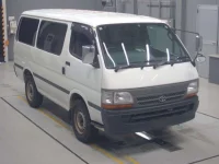 Toyota HIACE VAN лот № 30056 оценка 3.5  с аукциона в Японии 4