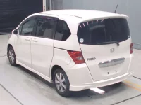 Honda FREED лот № 30055 оценка 4  с аукциона в Японии 5