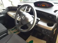 Honda FREED лот № 30055 оценка 4  с аукциона в Японии 6