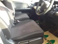 Honda FREED лот № 30055 оценка 4  с аукциона в Японии 7